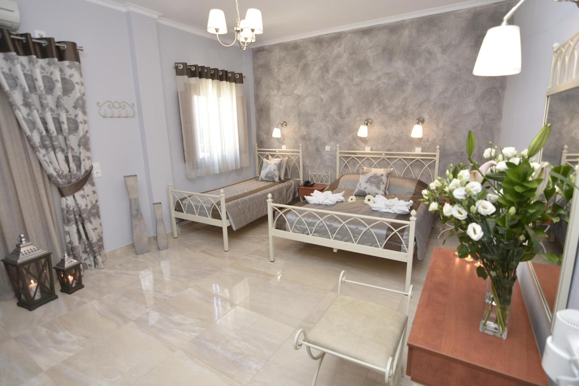 Polydefkis Hotel Kamári Екстериор снимка