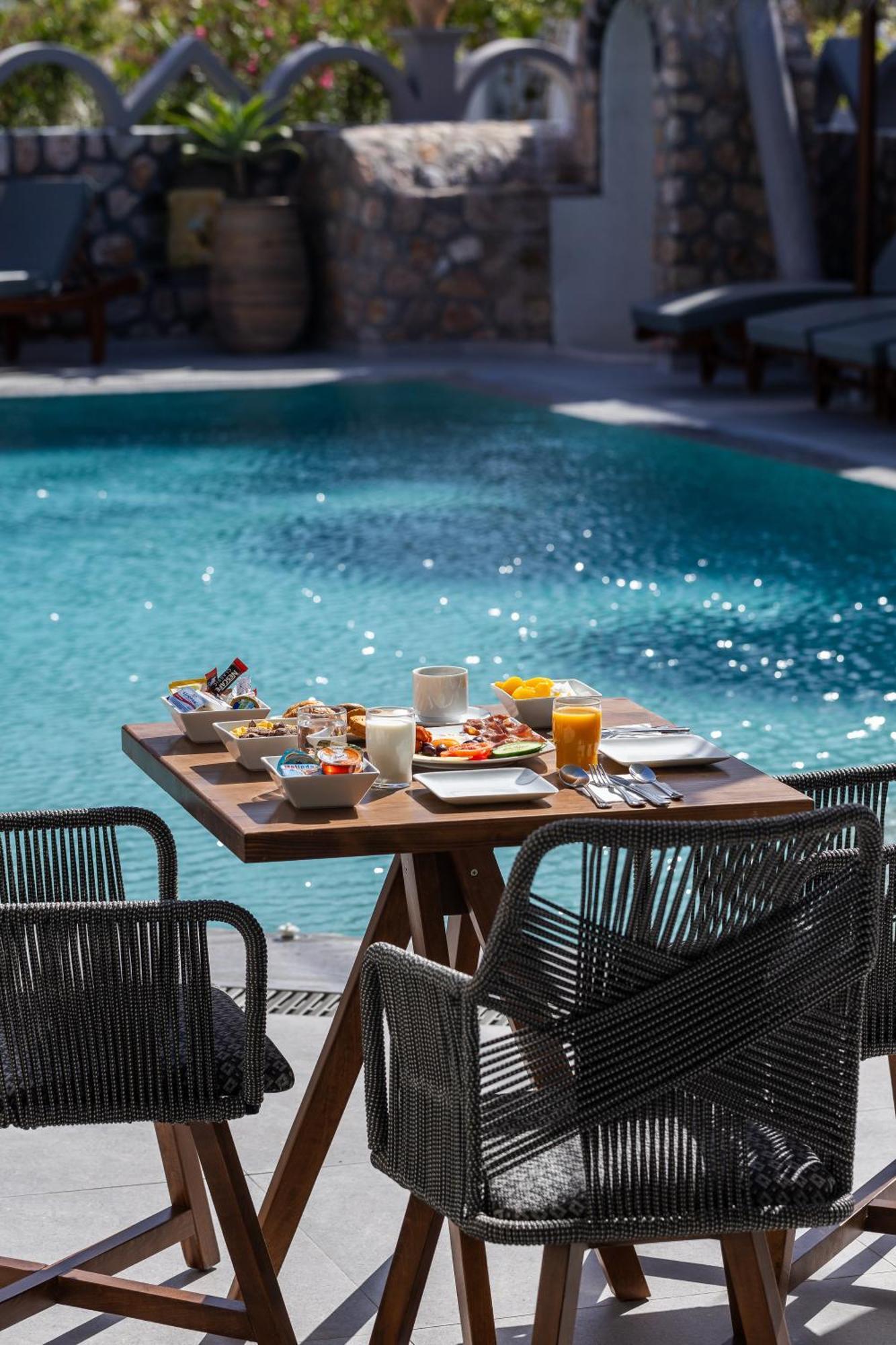 Polydefkis Hotel Kamári Екстериор снимка