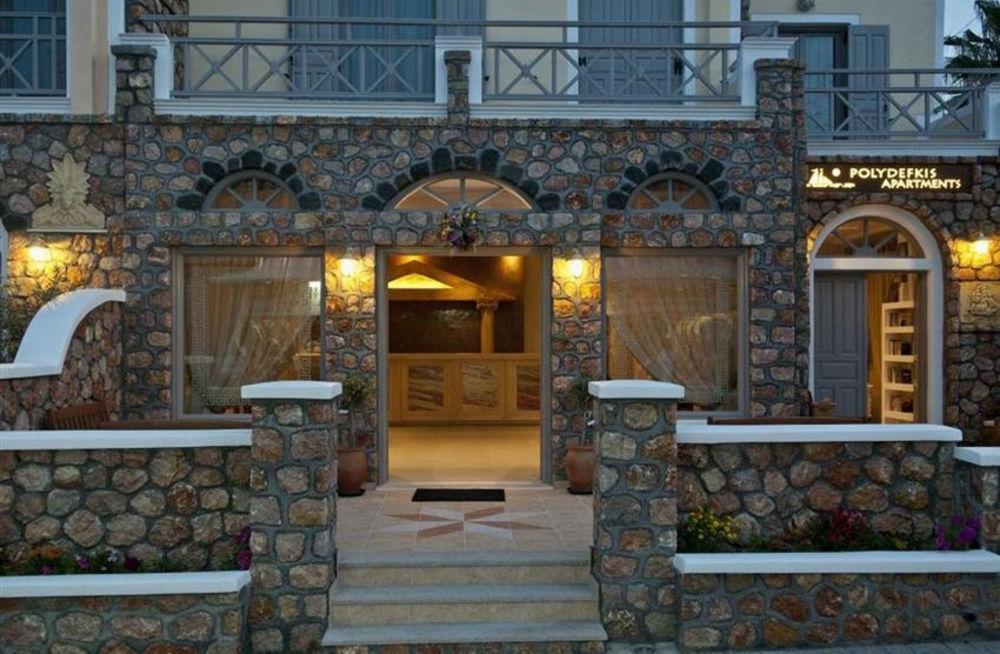 Polydefkis Hotel Kamári Екстериор снимка