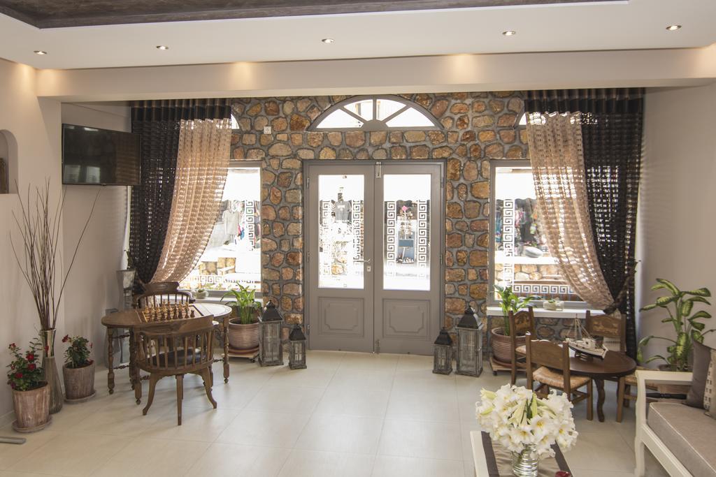 Polydefkis Hotel Kamári Екстериор снимка