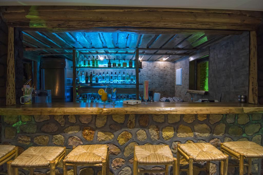 Polydefkis Hotel Kamári Екстериор снимка
