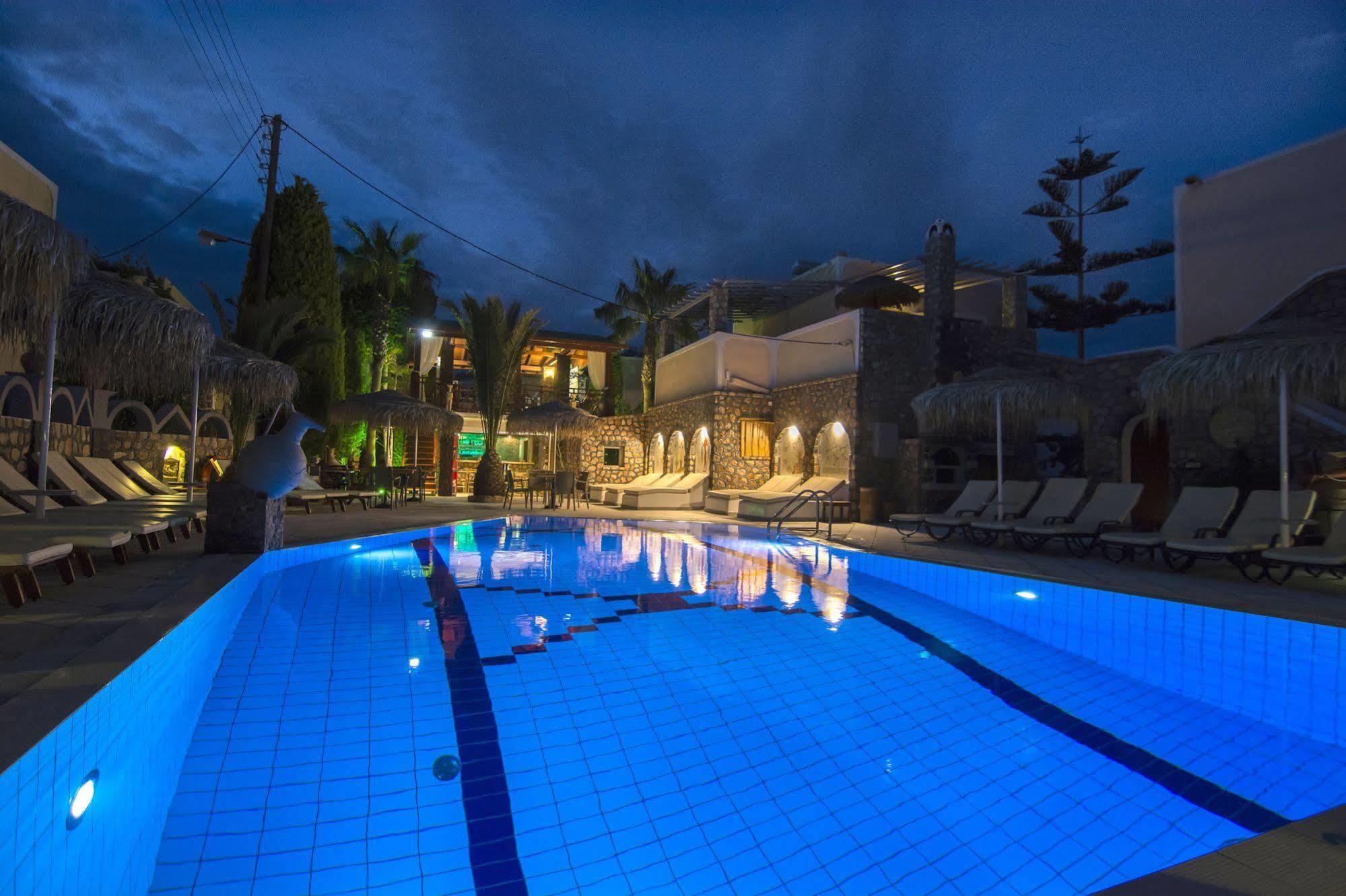 Polydefkis Hotel Kamári Екстериор снимка